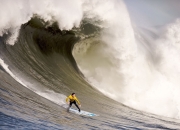 棋牌游戏-从巴斯托尼爆发到卡塔尔突围，足球世界里的唯一性瞬间